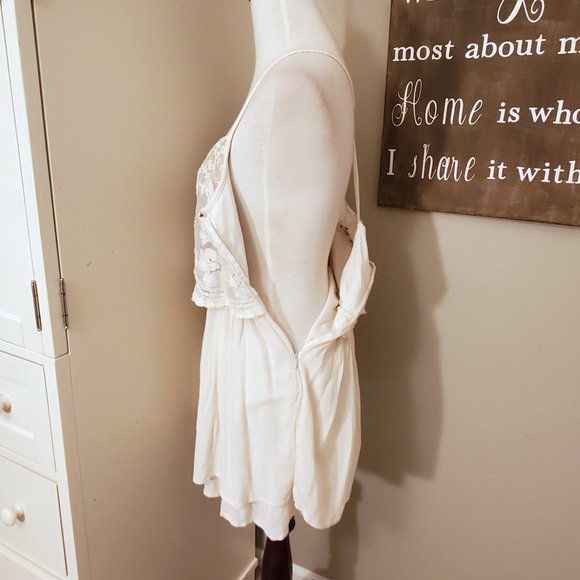 Ivory Hollister Spaghetti Strap Layered Dress - Picture 5 of 9